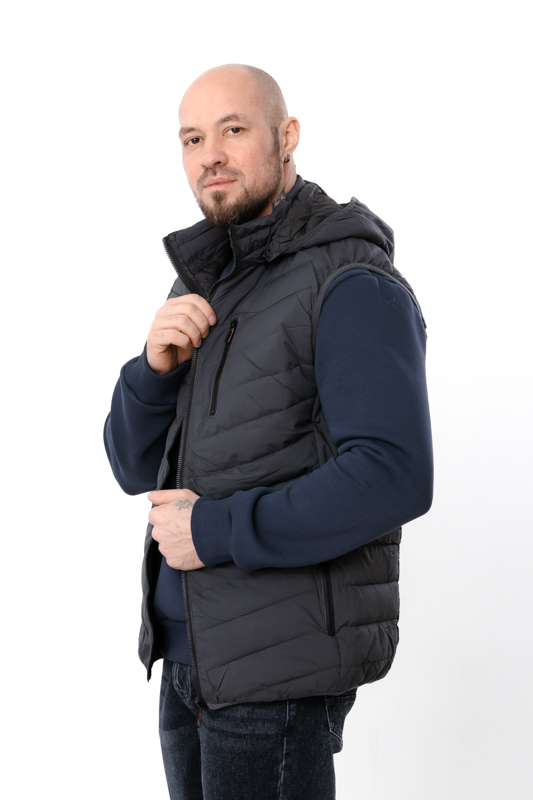 Жилетка чоловіча